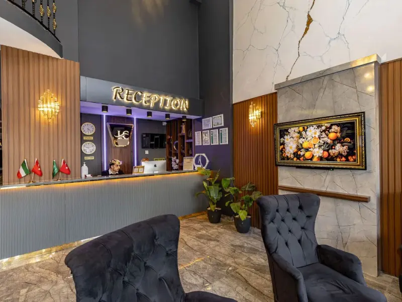 Loyal City Hotel 2