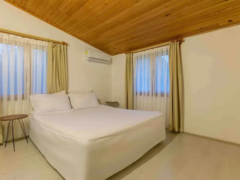 Etenna Beach Bungalows 25