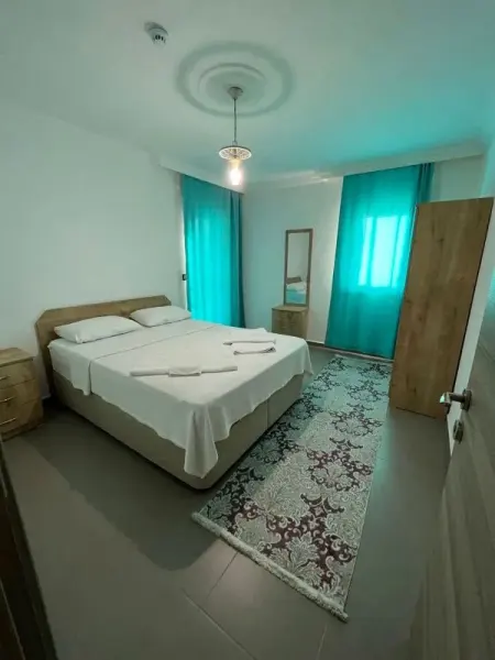 Elfida Apart 24
