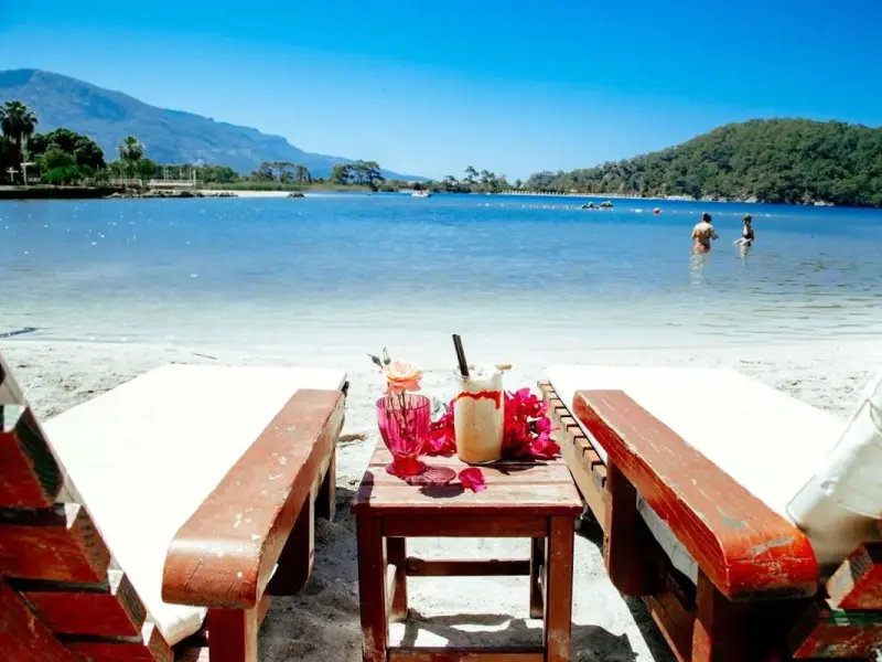 Lagoon Boutique Hotel 1