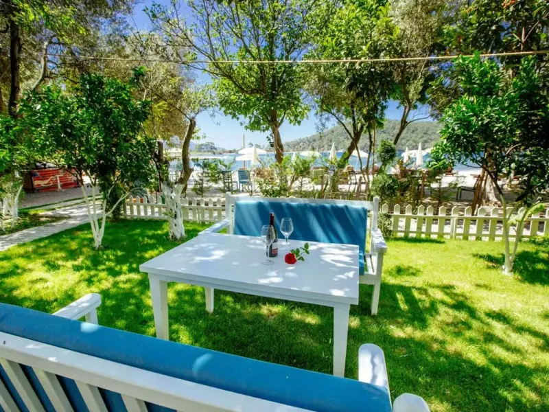 Lagoon Boutique Hotel 4