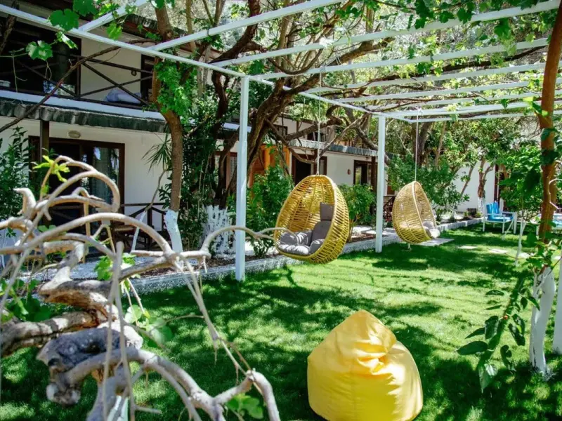 Lagoon Boutique Hotel 8