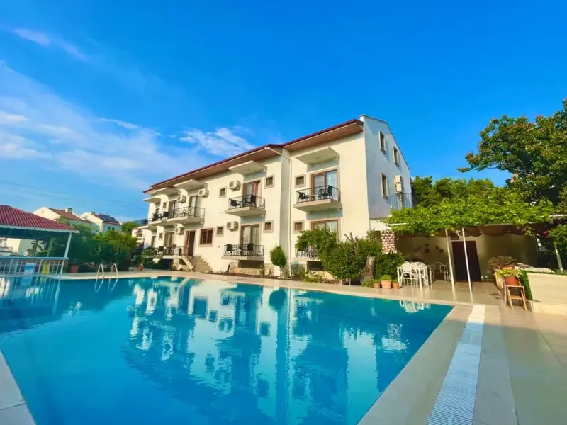 Cennet Hotel 11