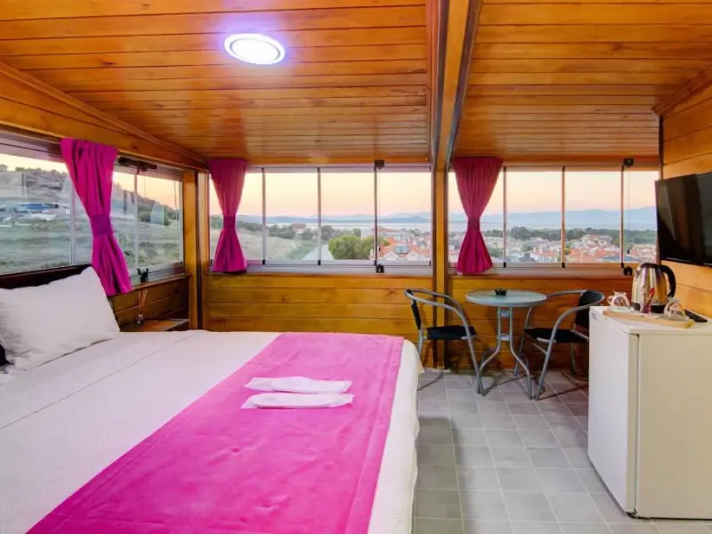 Cunda Bal Konak Otel 11