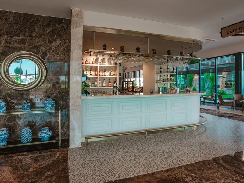 Renex Hotel 8