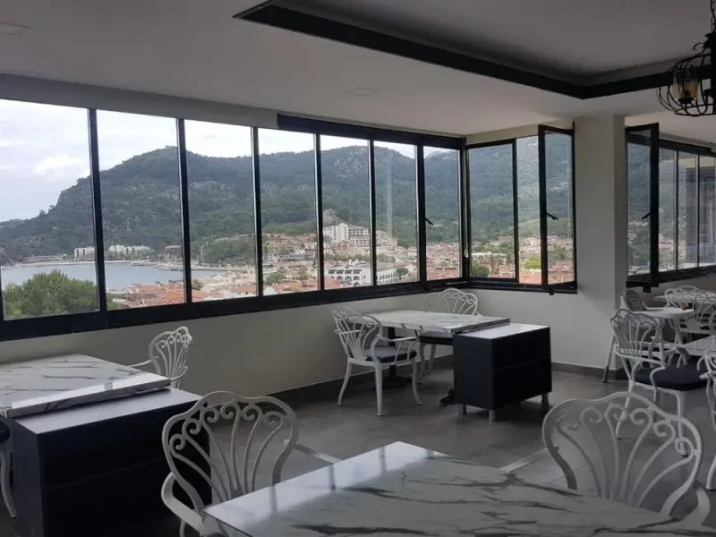 Amossia Elite Hotel 25