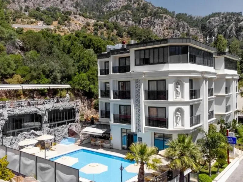 Amossia Elite Hotel 3