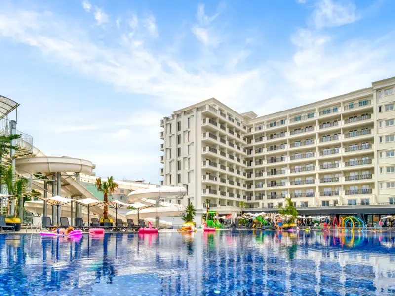 Bonita Luxury Resort & Spa 2