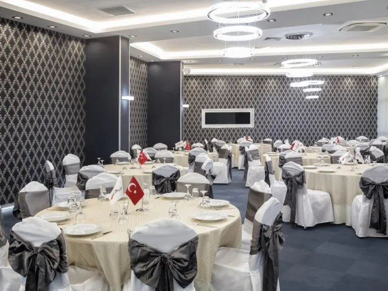 Ramada Hotel & Suites by Wyndham Edirne 12