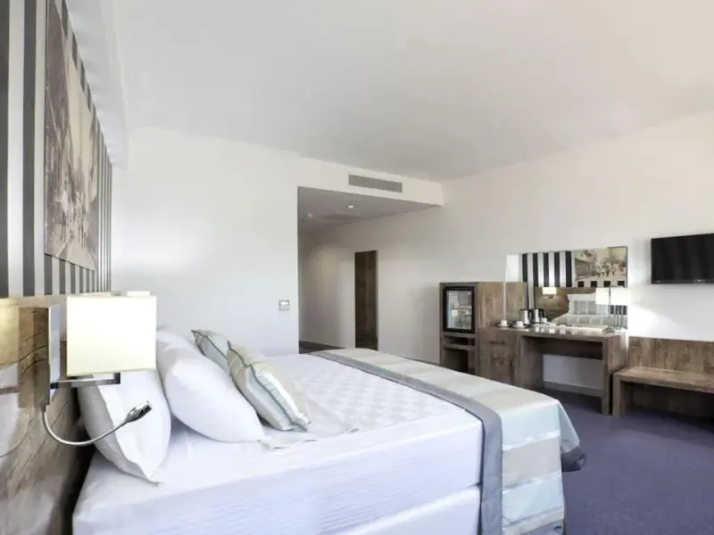 Ramada Hotel & Suites by Wyndham Edirne 25
