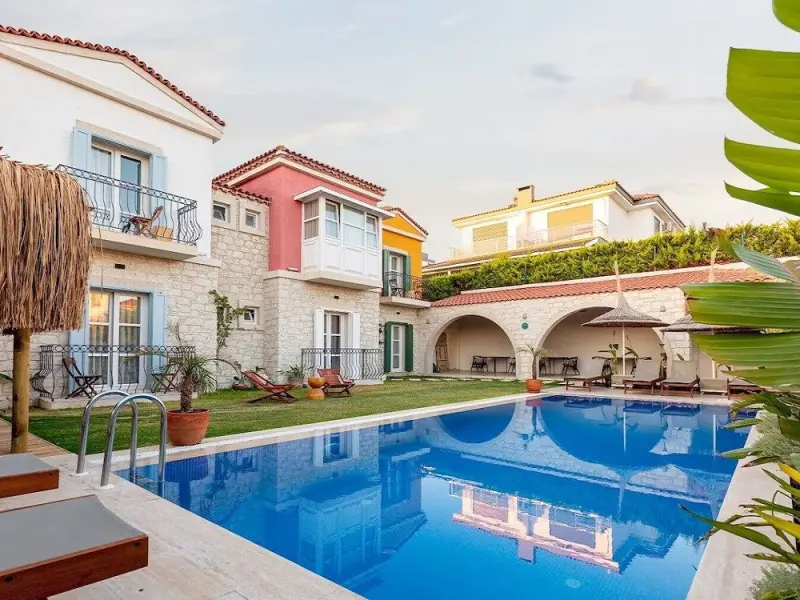 Lika Alaçatı 19