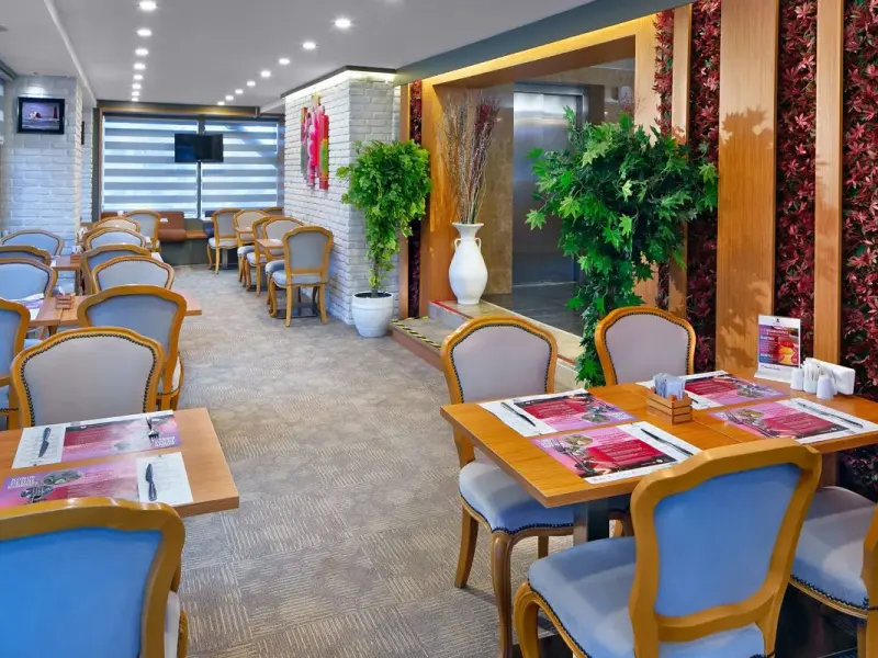 The Merlot Hotel 19