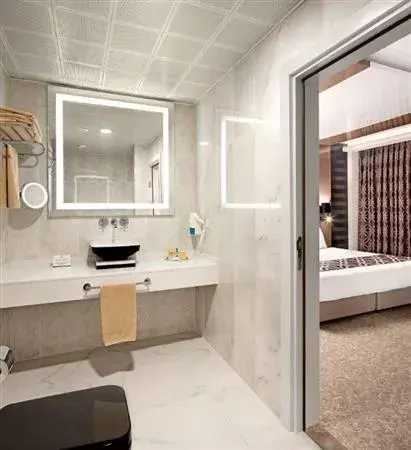 The Merlot Hotel 29