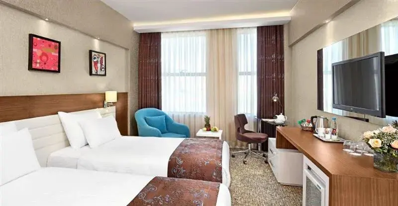 The Merlot Hotel 35