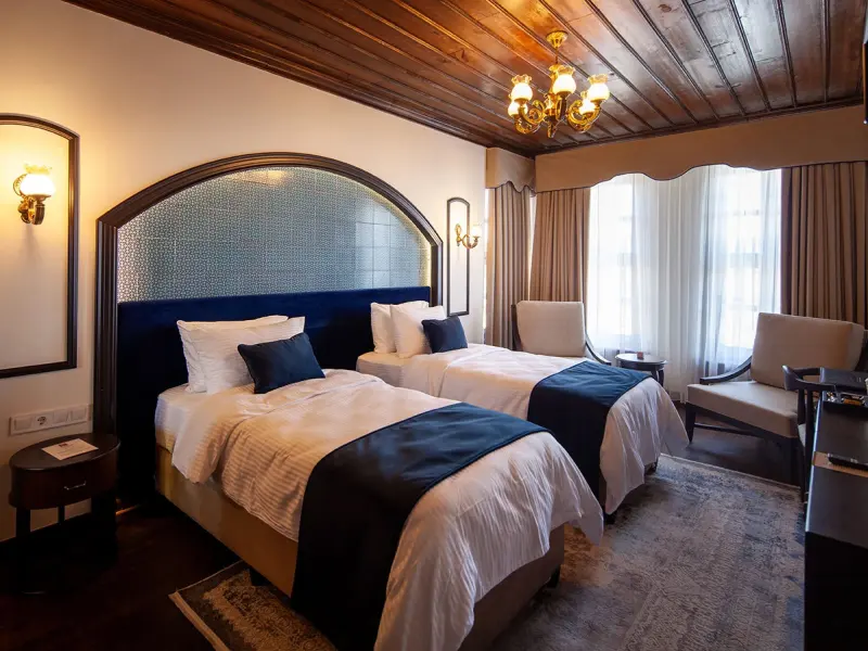 Sırçalı Hotel 21