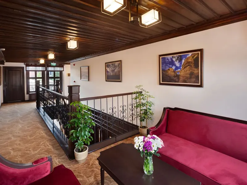 Sırçalı Hotel 23