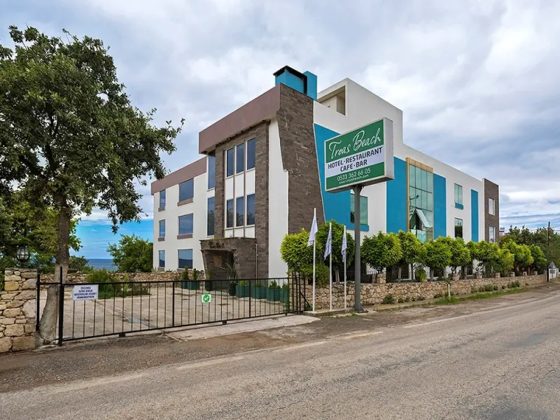 Troas Beach Hotel 10