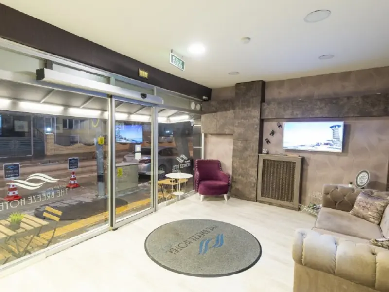 The Breeze Hotel 1