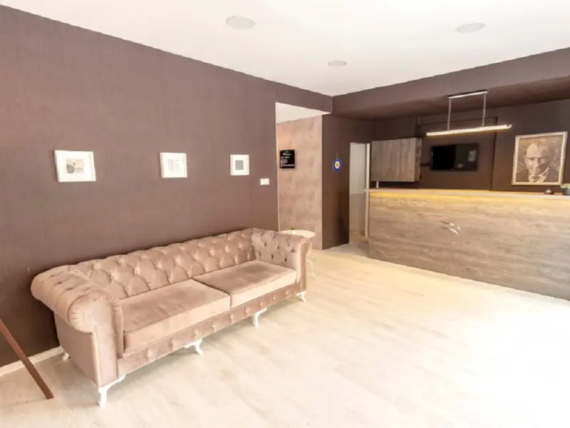 The Breeze Hotel 15