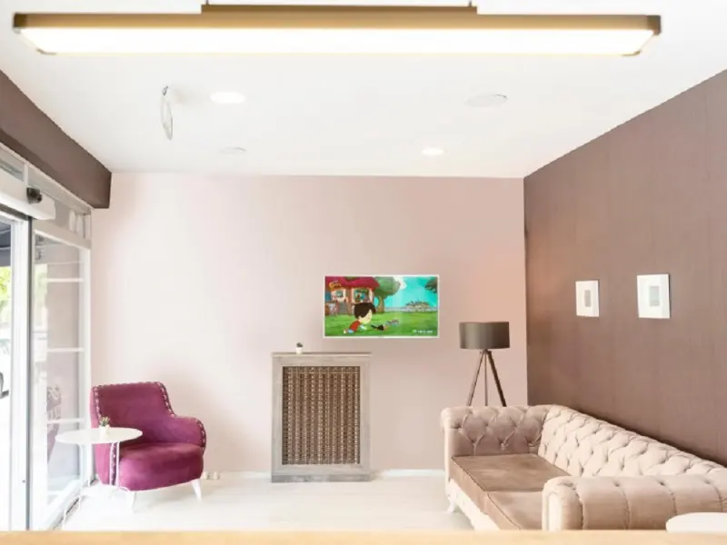 The Breeze Hotel 20