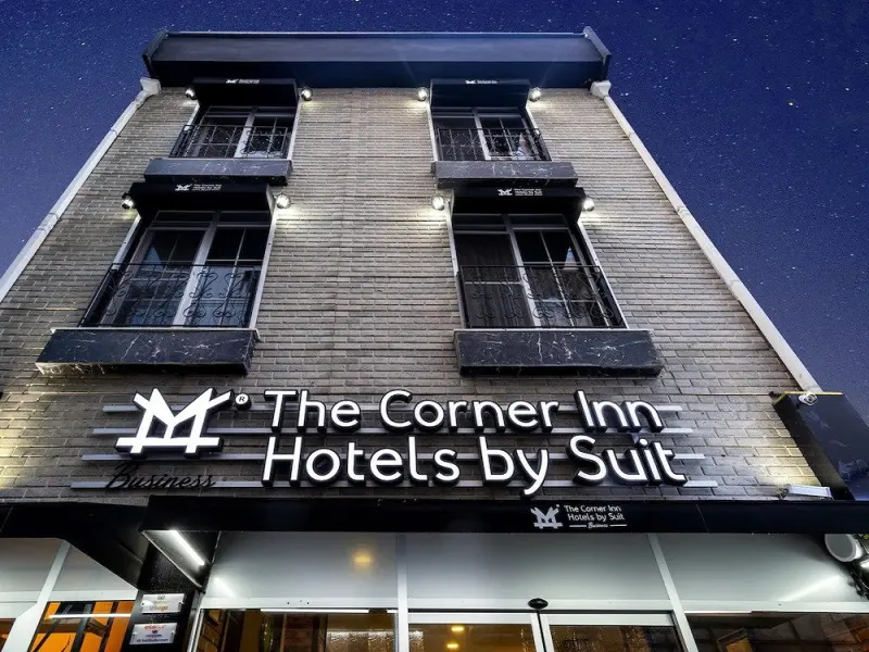 The Corner Inn Hotels by Suit 1