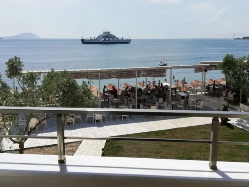Mermer Beach Hotel 4