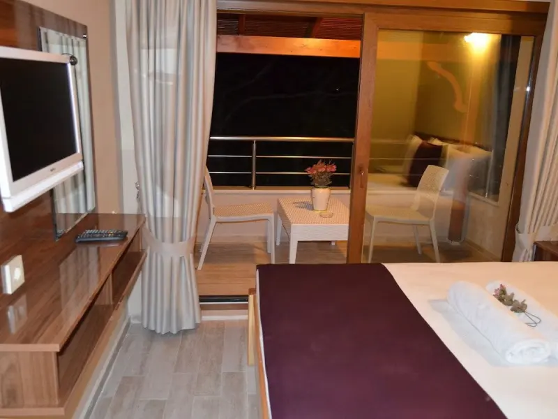 Ada Palas Otel 3