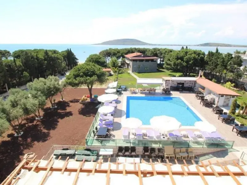 Mavikoy Beach Resort 2