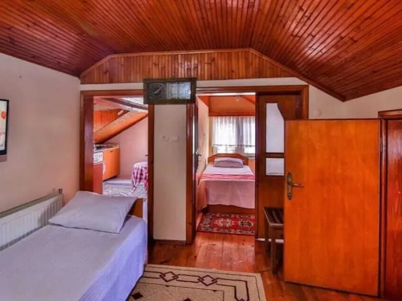 Kristal Otel Pansiyon 14