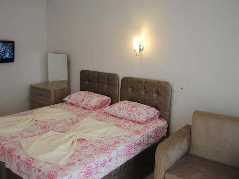 Afissia Garden Hotel 12