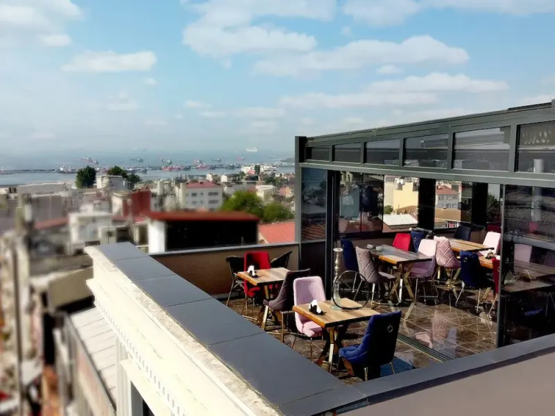 The Grand Tower Hotel 1