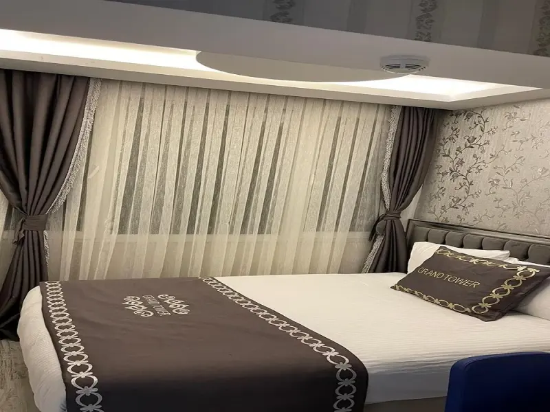 The Grand Tower Hotel 5