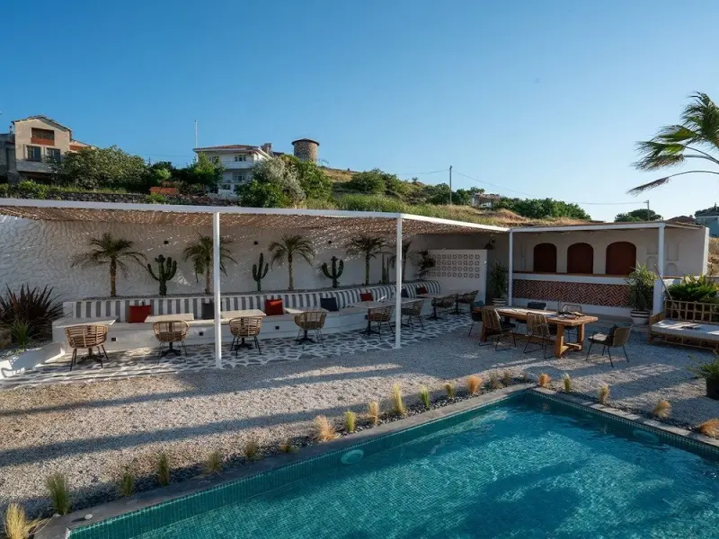 Ajlan Oia Otel 1