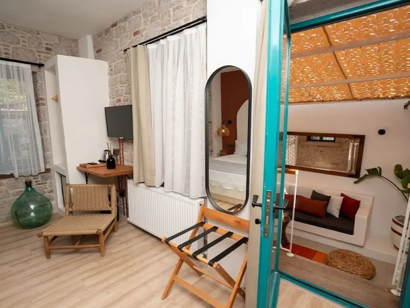 Ajlan Oia Otel 16