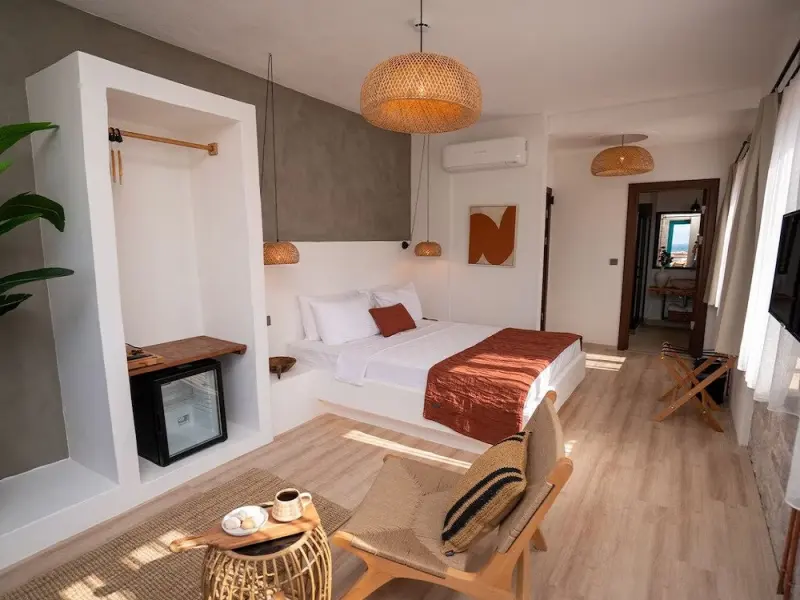 Ajlan Oia Otel 18