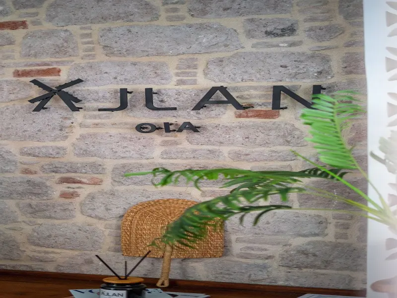 Ajlan Oia Otel 3