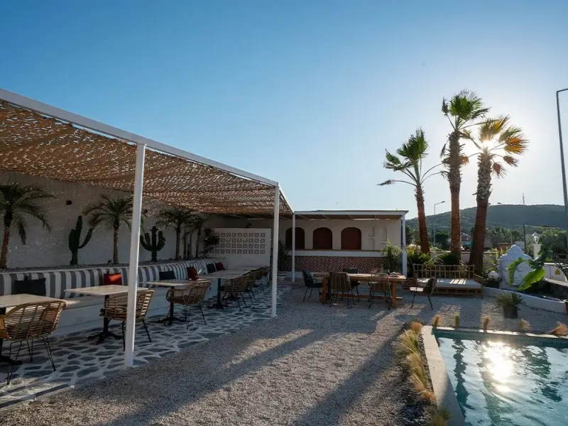 Ajlan Oia Otel 8