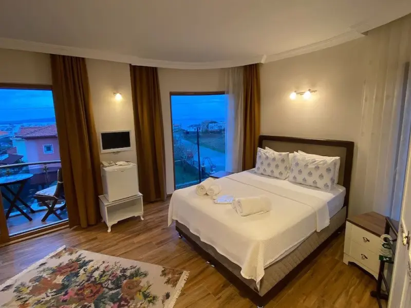 Cunda Giritlioglu Otel 13