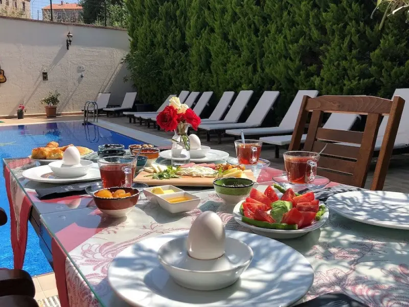 Cunda Giritlioglu Otel 3