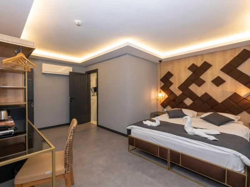 Fly And Stay Airport Hotel 5
