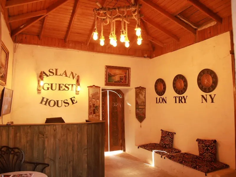 Aslan Konuk Evi 15