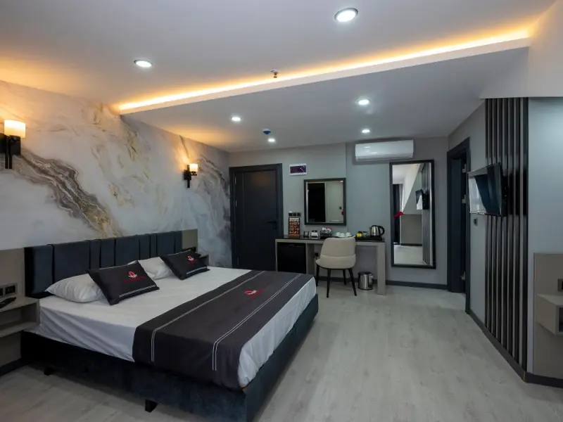 Intercity Airport Hotel 8