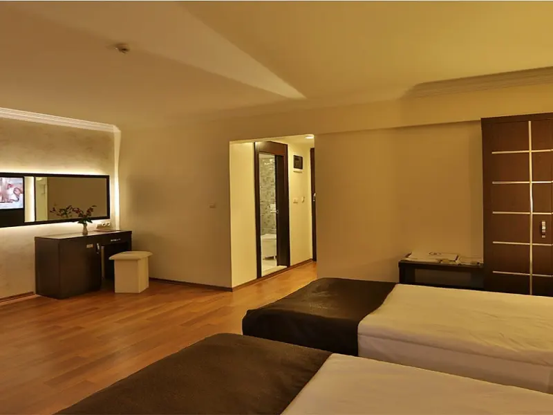 Garni Hotel 8