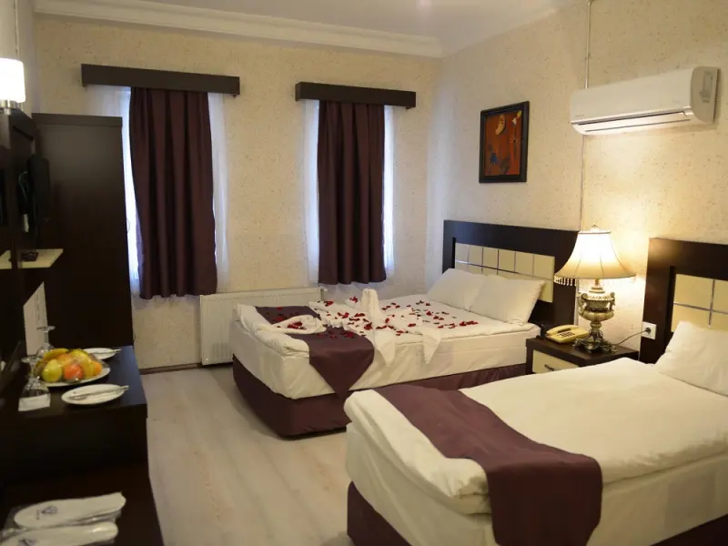 Küçük Veliç Hotel 8
