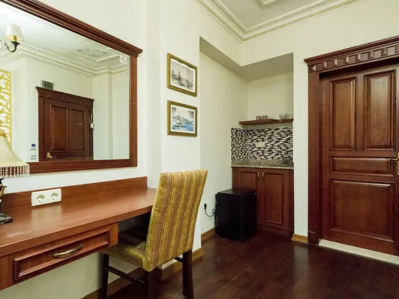 Atam Hotel & Suites 12