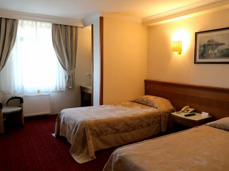 Yavuz Otel 12