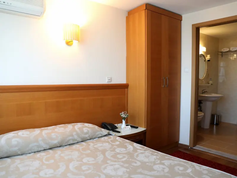 Yavuz Otel 9