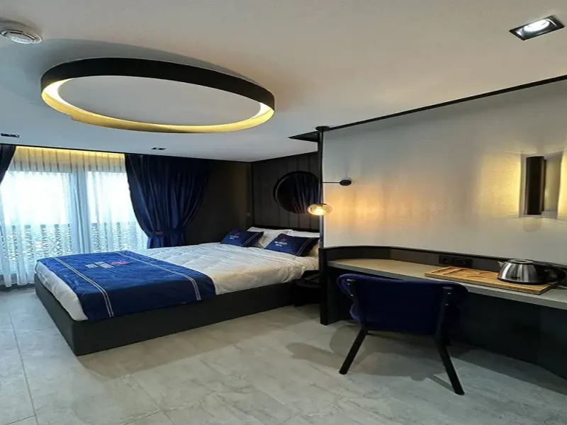 The Private Airport Hotel 8