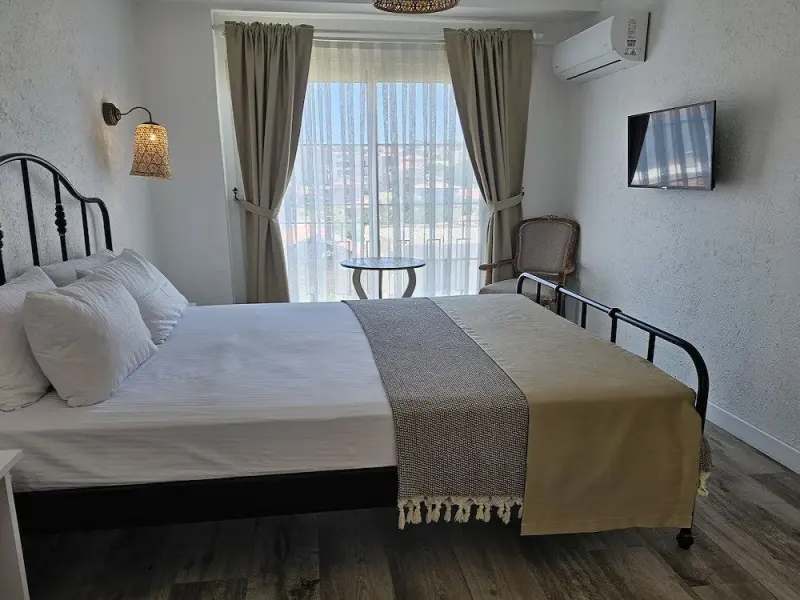 Kuğu Urla 19