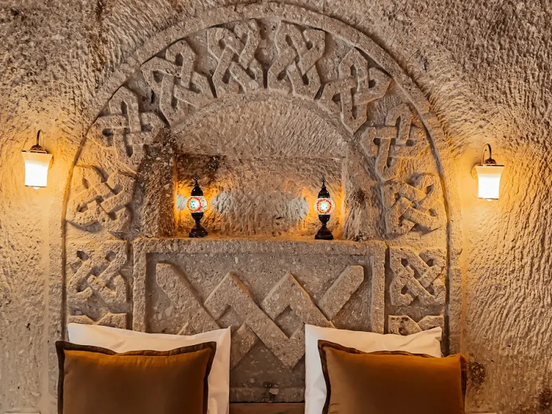 Bayar Cave Suites 31